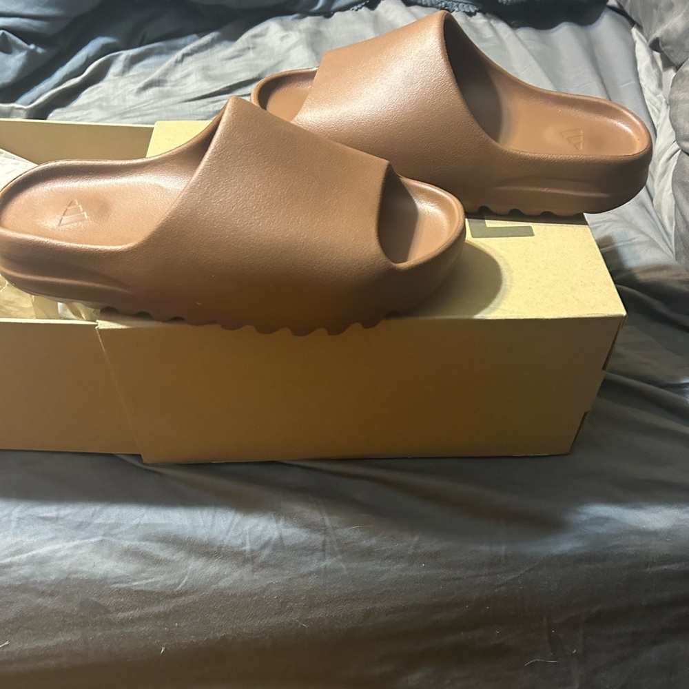 Yeezy slide - Picture 5 of 5